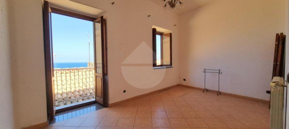 Дом с 5 комнатами в Пиццо, Италия № 269568 8