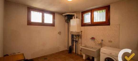 4-salle Villa à Daverio, Italy No. 232976 27