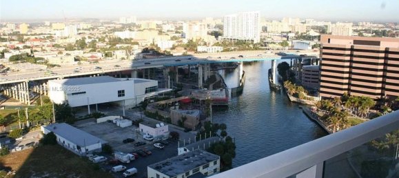 2 dormitorios propiedad comercial en venta en Miami, Miami-Dade, Florida, USA № 615874 18