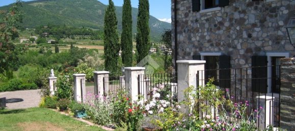 5 rooms Villa in Verona, Italy No. 60949 10