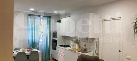 Apartamento de 3 divisões em Battipaglia, Italy N.º 342592 4