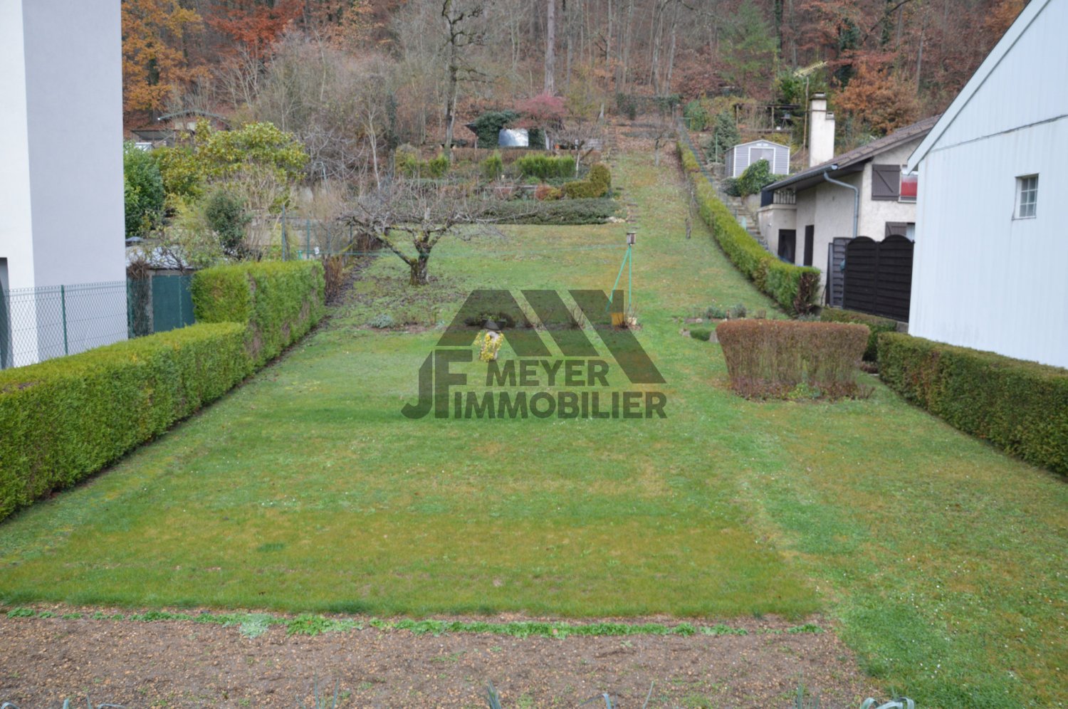  Land in Pompey, France No. 86243