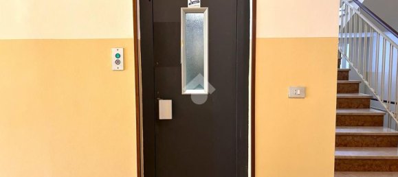 Apartamento de 3 habitaciónes en Parma, Italy No. 138698 3