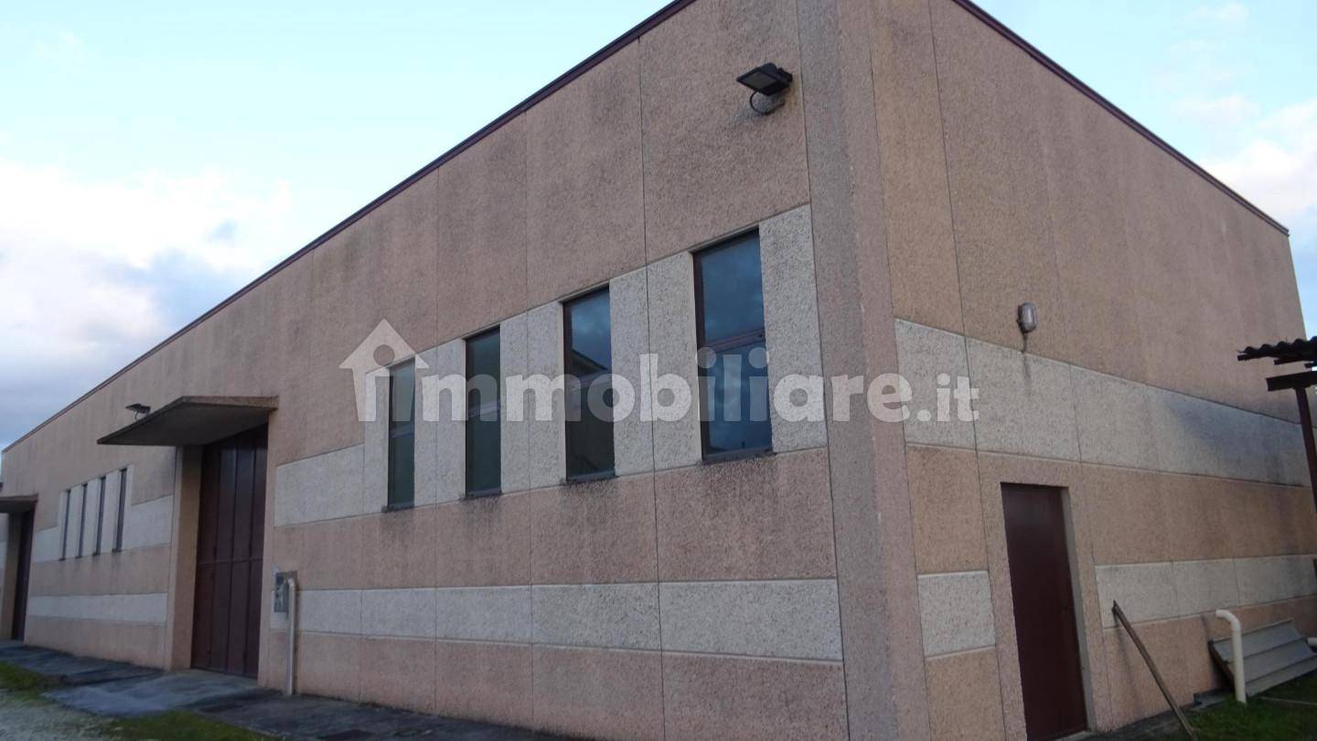 Lagerhaus in Larciano, Italy 520m², Nr. 133361