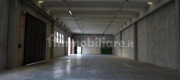 Lagerhaus in Larciano, Italy 520m², Nr. 133361 3