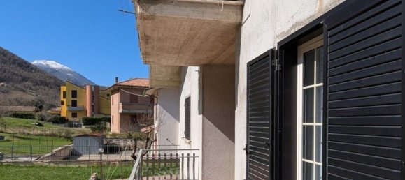 20-Zimmer Villa in Frontone, Italy, Nr. 229997 8