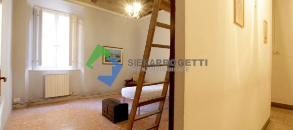 3 bedrooms Apartment in Siena, Italy No. 378316 10