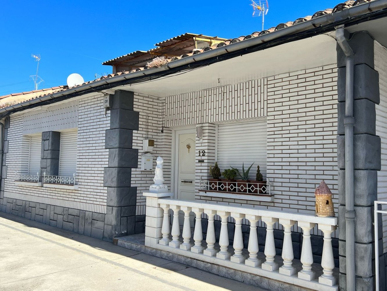 3 bedrooms House in Chartered Community of Navarre, Spain No. 235639