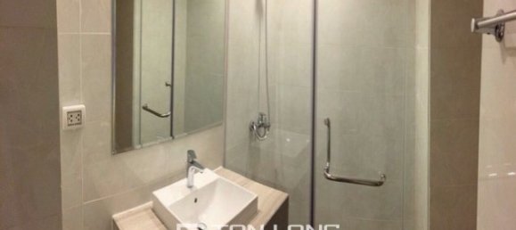 Apartamento de 3 dormitorios en Long Bien, Vietnam No. 2197 7