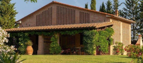 Studio in Peccioli, Italy No. 1562 11