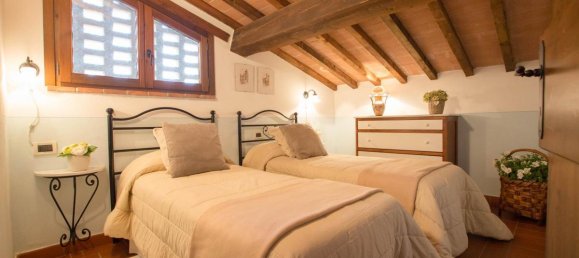 Studio in Peccioli, Italy No. 1562 8