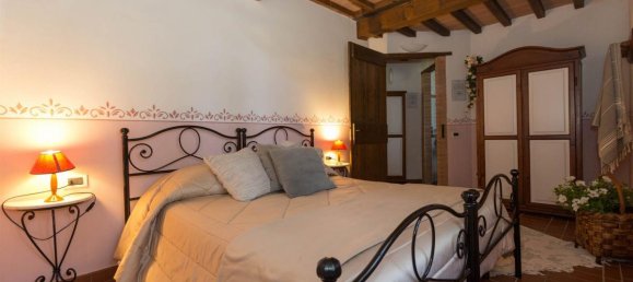 Studio in Peccioli, Italy No. 1562 3