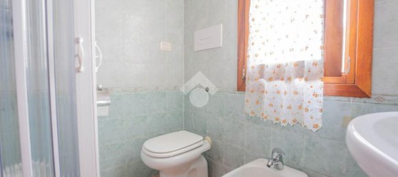 Квартира с 2 спальнями в Ольбия, Италия № 322163 17