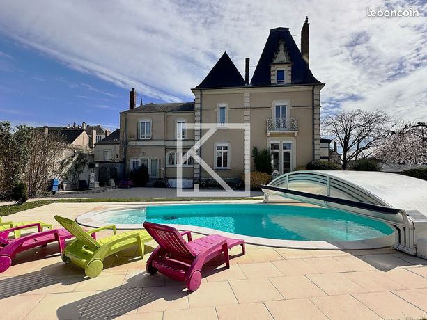 10 bedrooms Villa in Chateau-Gontier, France No. 311978