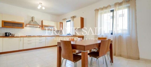 3 bedrooms Maisonette in Swieqi, Malta No. 6891 3