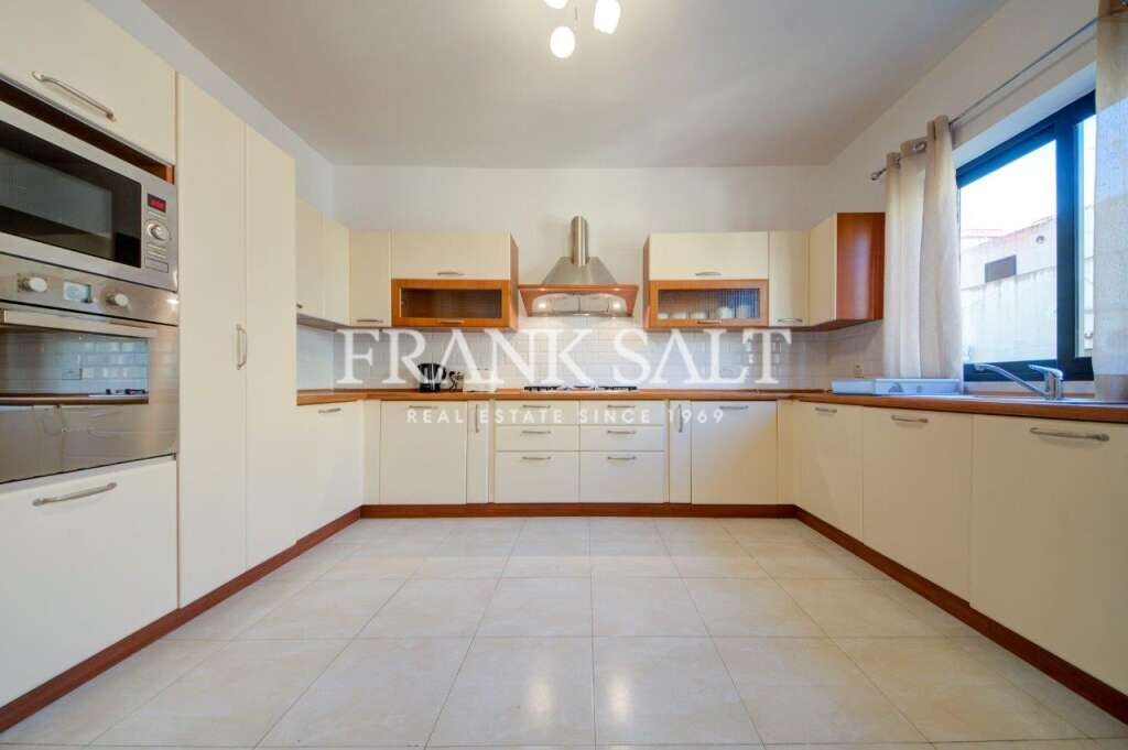 3 bedrooms Maisonette in Swieqi, Malta No. 6891