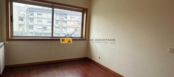 Apartamento de 4 dormitorios en Sao Mamede de Infesta, Portugal No. 44703 13