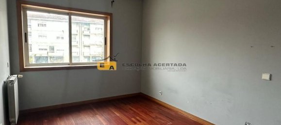 4 Schlafzimmer Wohnung in Sao Mamede de Infesta, Portugal, Nr. 44703 5
