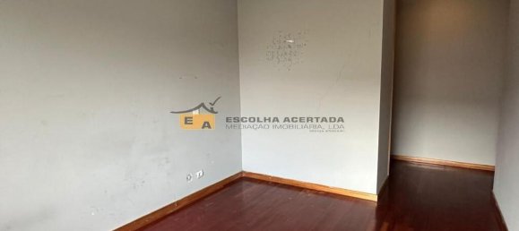 Apartamento de 4 dormitorios en Sao Mamede de Infesta, Portugal No. 44703 9
