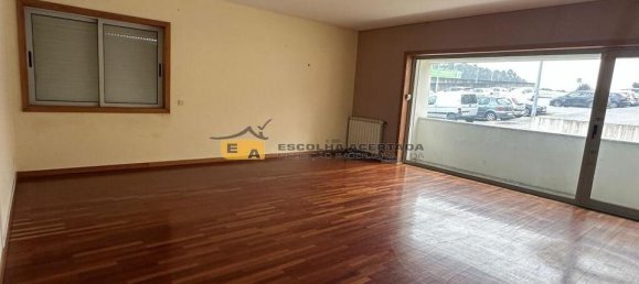 Apartamento de 4 dormitorios en Sao Mamede de Infesta, Portugal No. 44703 10
