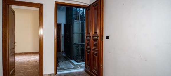 7-Zimmer Wohnung in Genoa, Italy, Nr. 163958 10