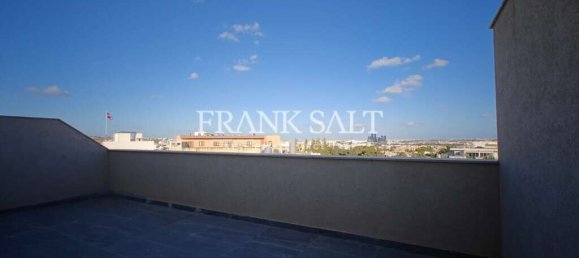 2 bedrooms Penthouse in Attard, Malta No. 11556 2