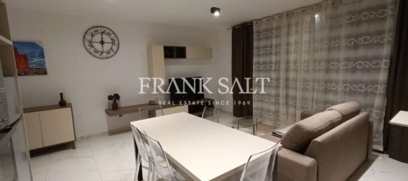 2 bedrooms Penthouse in Attard, Malta No. 11556 6