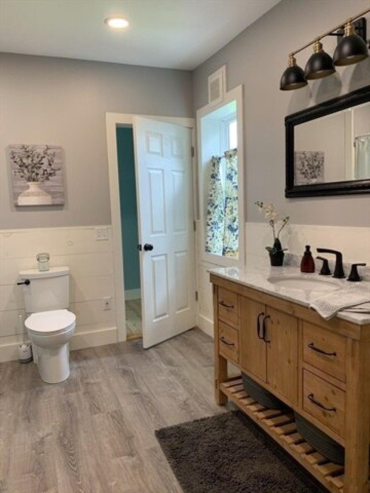 5 bedrooms House in Colrain, USA No. 426108