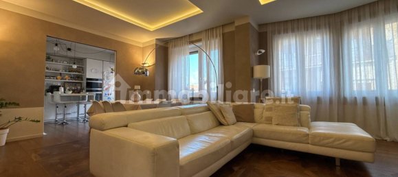 3 غرف نوم شقة في Alba, Italy رقم 276430 4