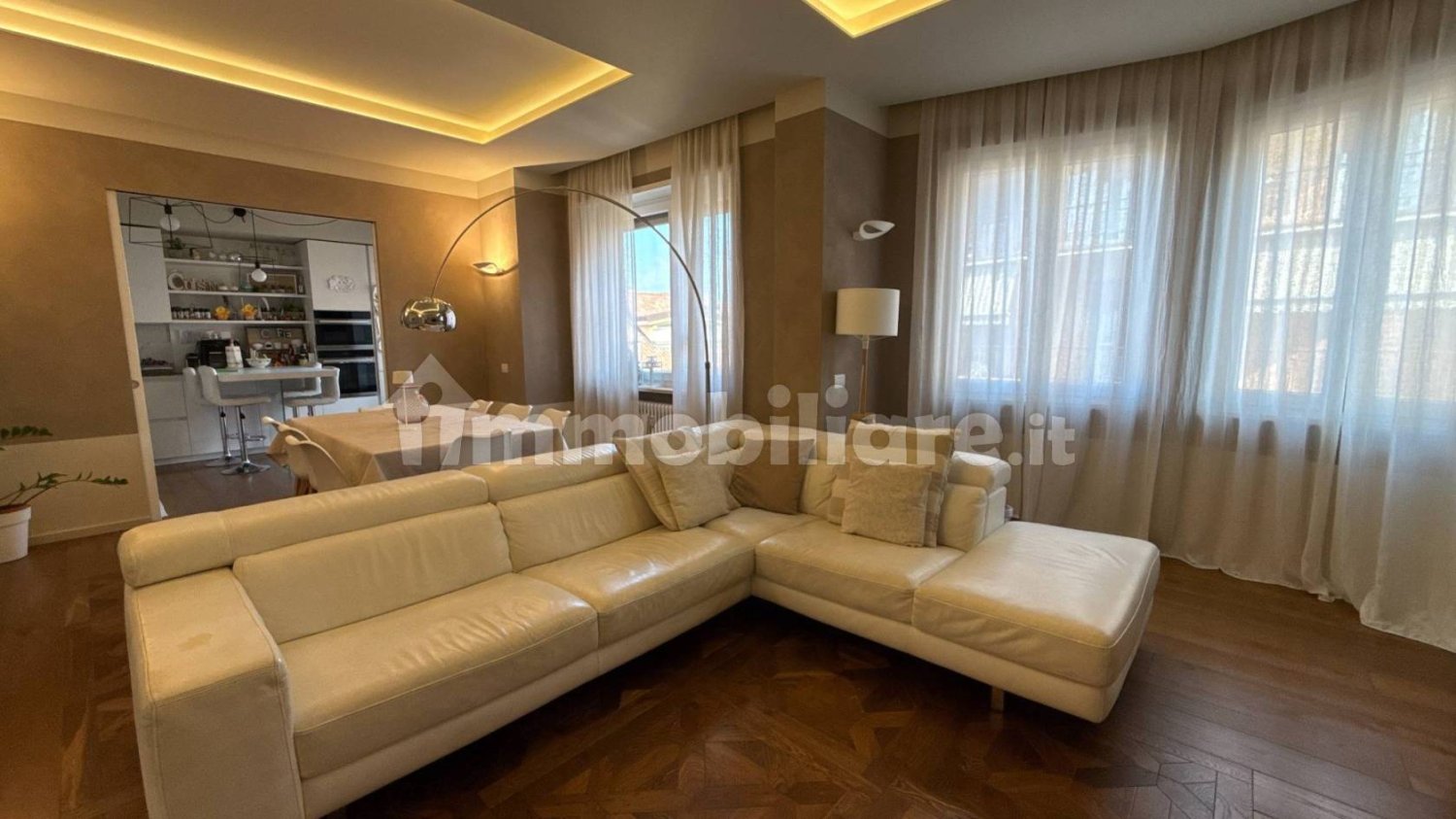 3 غرف نوم شقة في Alba, Italy رقم 276430