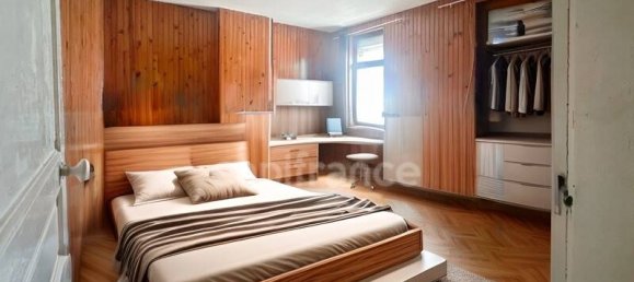 253m² Commercial property in Denain, France No. 230465 11