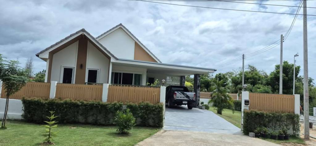 Casa de 3 dormitorios en Hua Hin, Thailand No. 63312