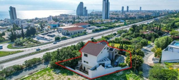 322m² Villa in Limassol, Cyprus No. 12194 5
