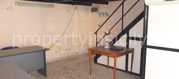 مرآب في Syracuse, Italy 32متر مربع رقم 244168 4