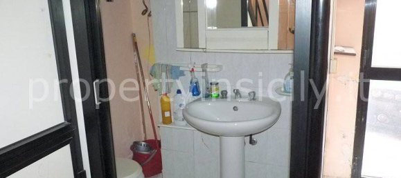 مرآب في Syracuse, Italy 32متر مربع رقم 244168 6