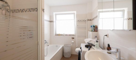 Квартира с 4 комнатами в Харбург, Германия № 222178 4