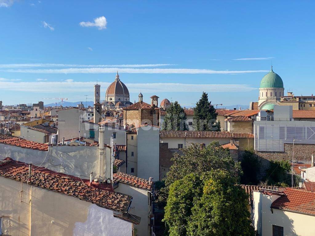 3 Schlafzimmer Penthouse in Florence, Italy, Nr. 38426