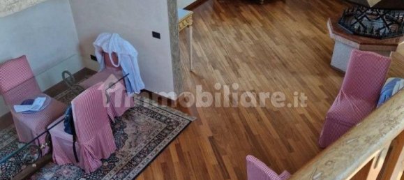 3 Schlafzimmer Penthouse in Florence, Italy, Nr. 38426 20