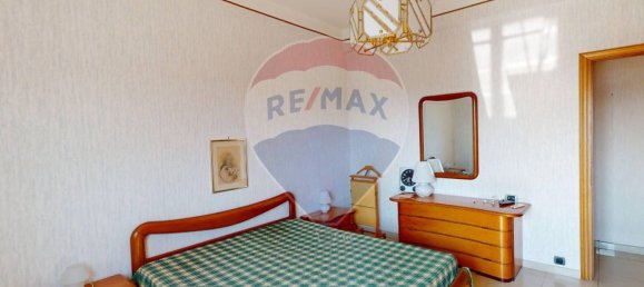 2 Schlafzimmer Wohnung in Genoa, Italy, Nr. 106046 23