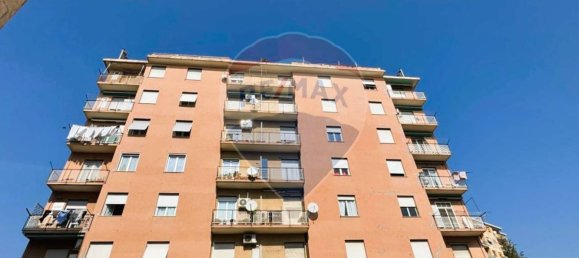 2 Schlafzimmer Wohnung in Genoa, Italy, Nr. 106046 4