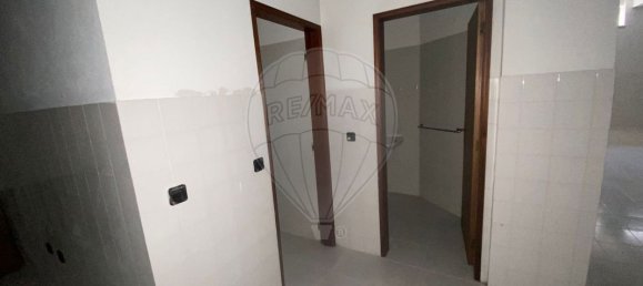 200m² Warehouse in Ourem, Portugal No. 65809 16