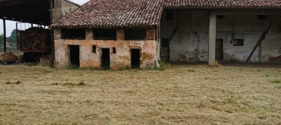 Дом с 8 комнатами в Майраго, Италия № 179604 5