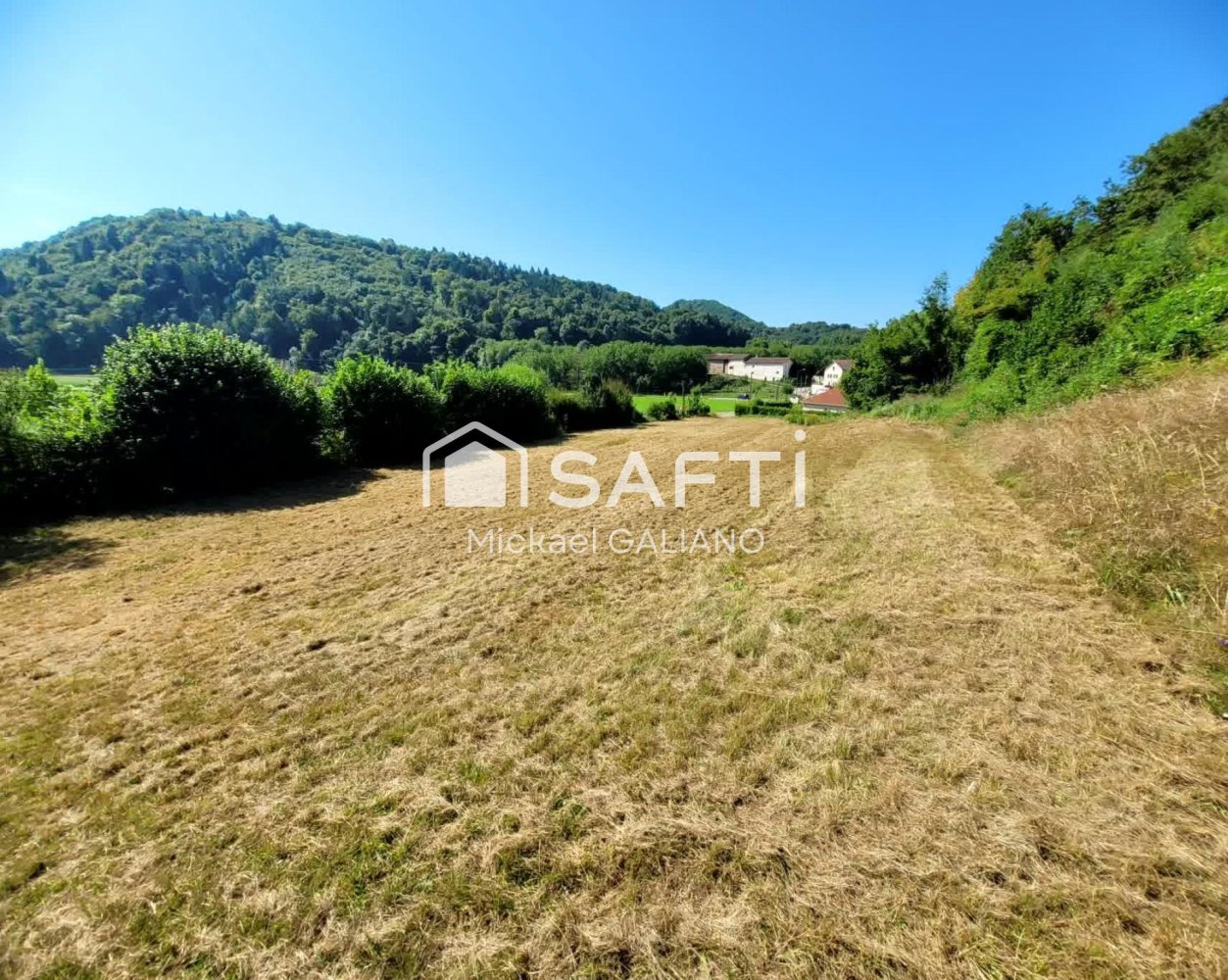 Terreno em Saint-Nicolas-de-Macherin, France 2469 m² N.º 88700