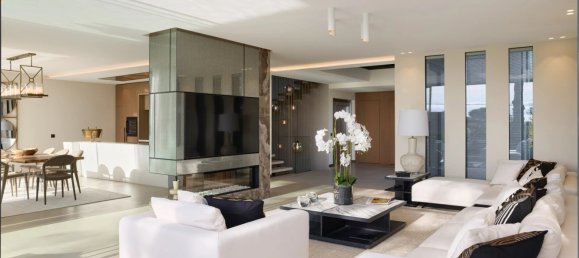 5 bedrooms Villa in Cannes, France No. 1773 5