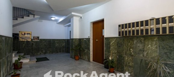 3 bedrooms Apartment in Catanzaro, Italy No. 291280 4