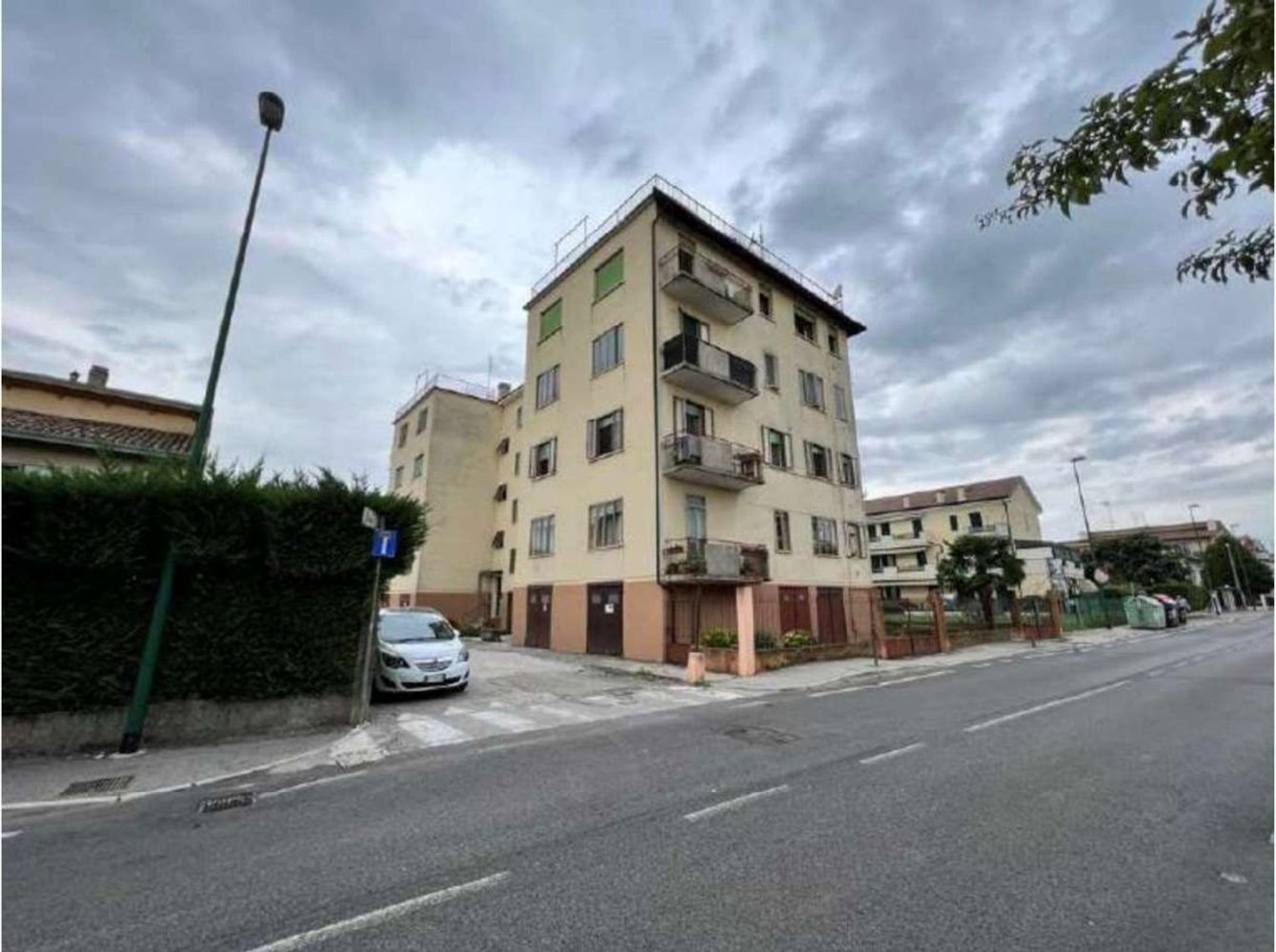 4 rooms Apartment in Venice, Italy No. 16180