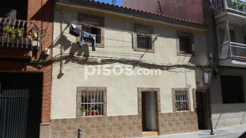 Apartamento de 2 dormitorios en San Fernando de Henares, Spain No. 205092