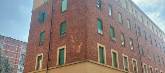 3 rooms Apartment in Turin, Italy No. 36116 4