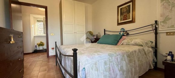 4 bedrooms Apartment in Gubbio, Italy No. 314244 18