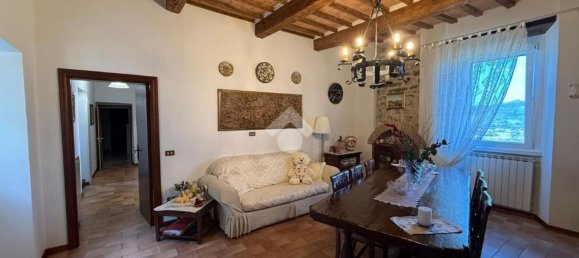 4 bedrooms Apartment in Gubbio, Italy No. 314244 3